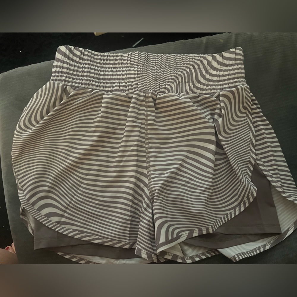 Vitality size medium workout shorts